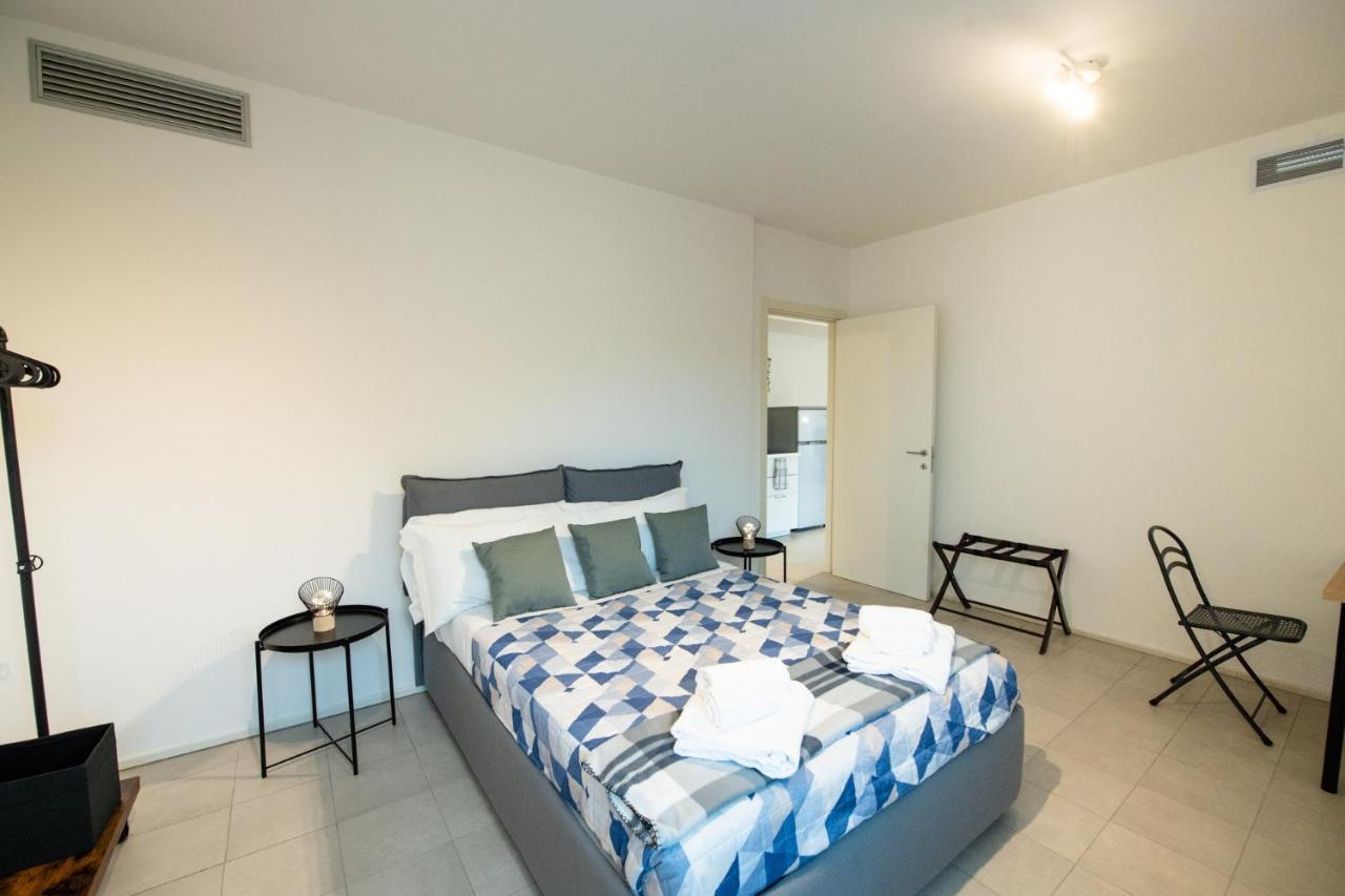 350 M Dalla Stazione L Parcheggio Free L Nova Loft Apartment Parma Ngoại thất bức ảnh