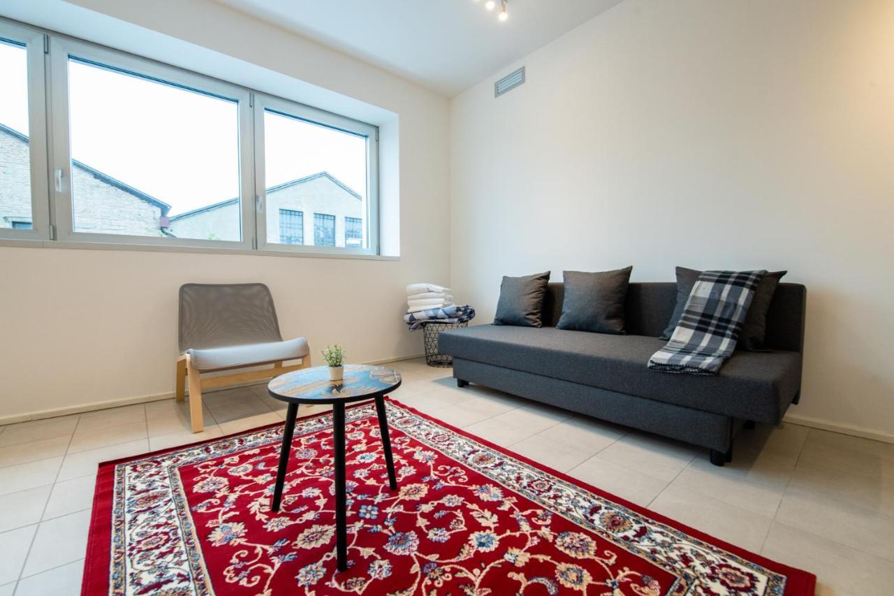 350 M Dalla Stazione L Parcheggio Free L Nova Loft Apartment Parma Ngoại thất bức ảnh