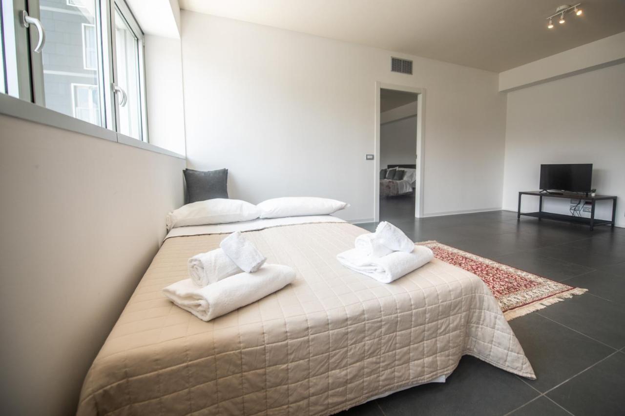 350 M Dalla Stazione L Parcheggio Free L Nova Loft Apartment Parma Ngoại thất bức ảnh